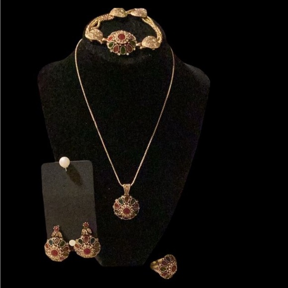 Turkish Costume Jewelry Jewelry - Elegant Gold and Red Jewelry Set